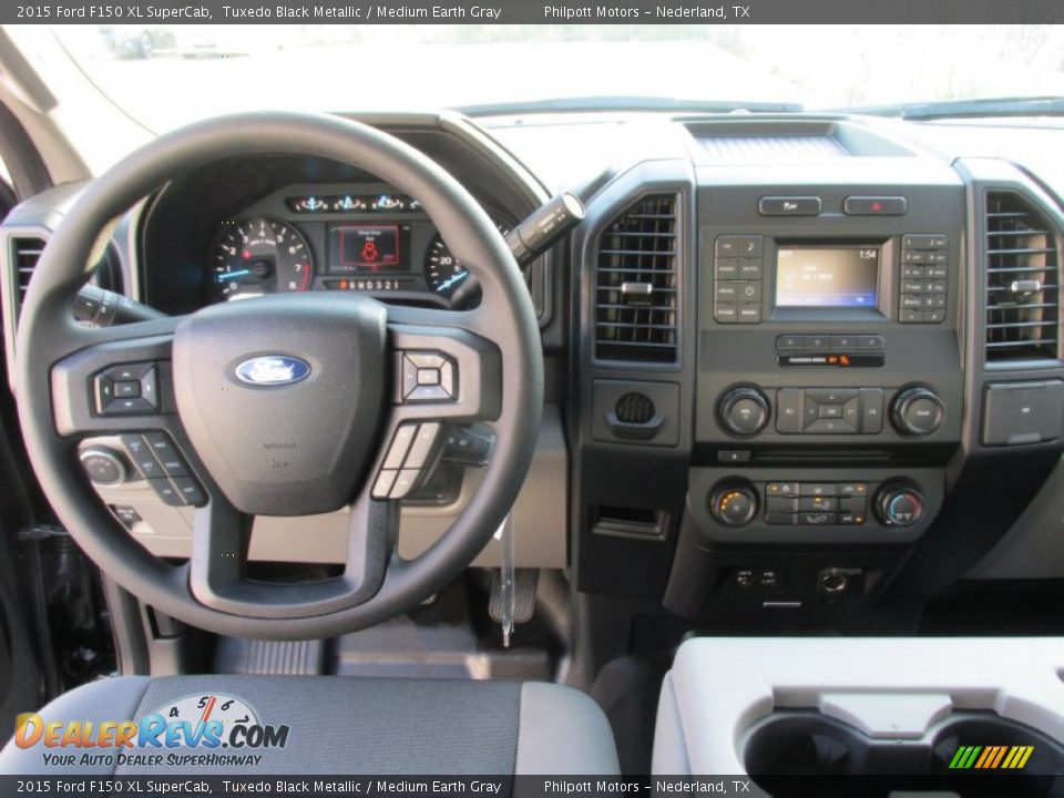 2015 Ford F150 XL SuperCab Tuxedo Black Metallic / Medium Earth Gray Photo #23