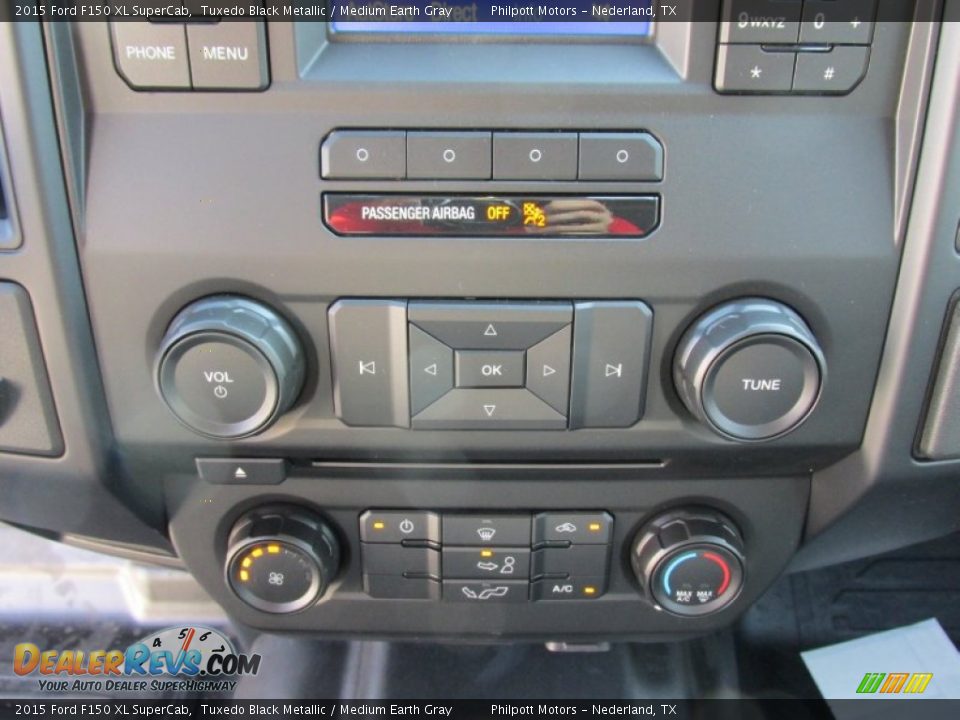 2015 Ford F150 XL SuperCab Tuxedo Black Metallic / Medium Earth Gray Photo #26
