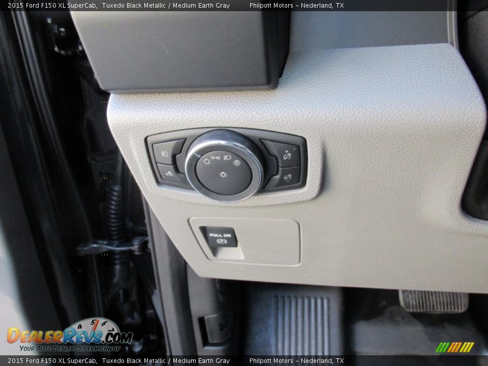 2015 Ford F150 XL SuperCab Tuxedo Black Metallic / Medium Earth Gray Photo #30