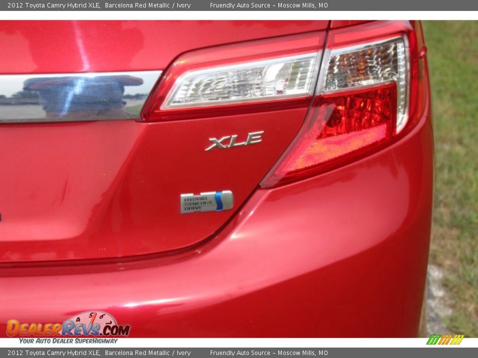 2012 Toyota Camry Hybrid XLE Barcelona Red Metallic / Ivory Photo #5