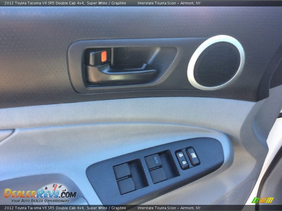 2012 Toyota Tacoma V6 SR5 Double Cab 4x4 Super White / Graphite Photo #8