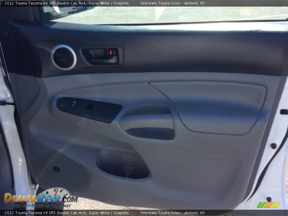 2012 Toyota Tacoma V6 SR5 Double Cab 4x4 Super White / Graphite Photo #19