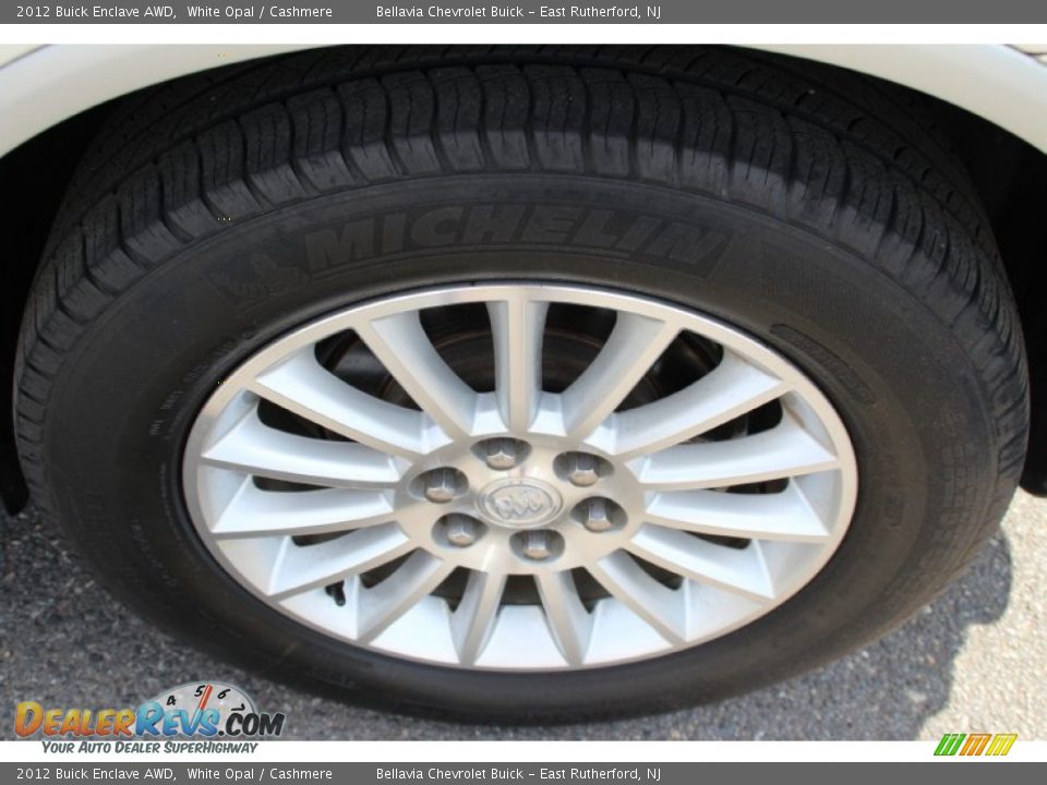 2012 Buick Enclave AWD White Opal / Cashmere Photo #23