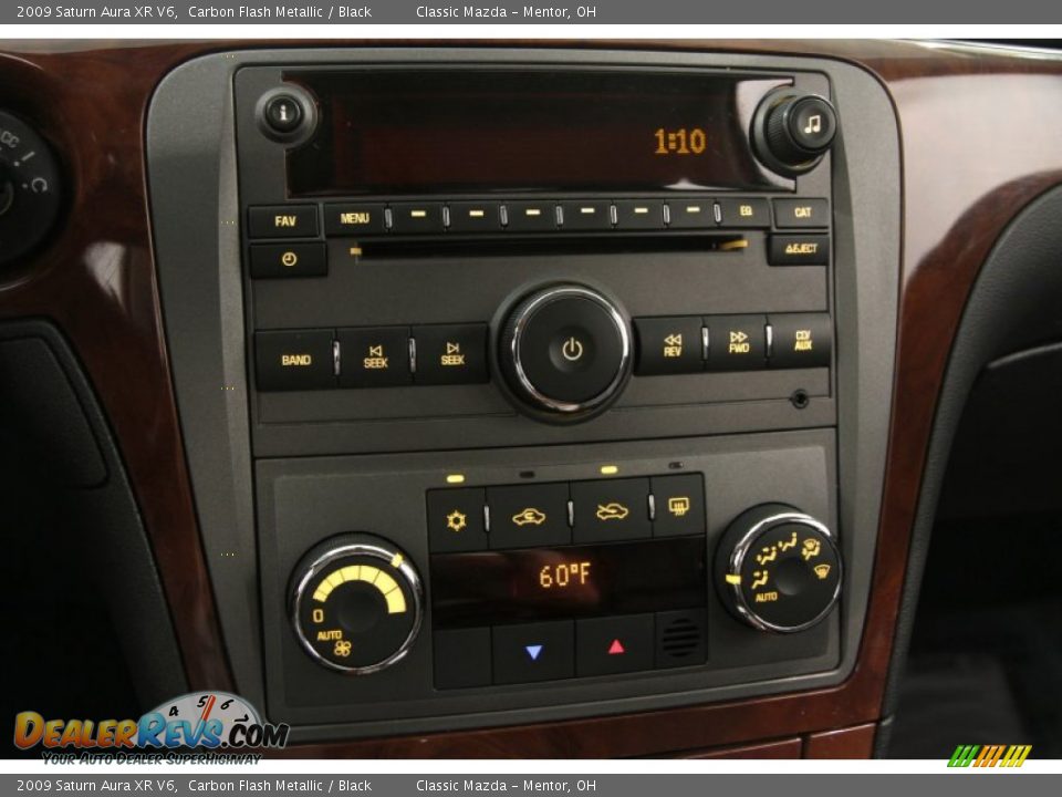 2009 Saturn Aura XR V6 Carbon Flash Metallic / Black Photo #8