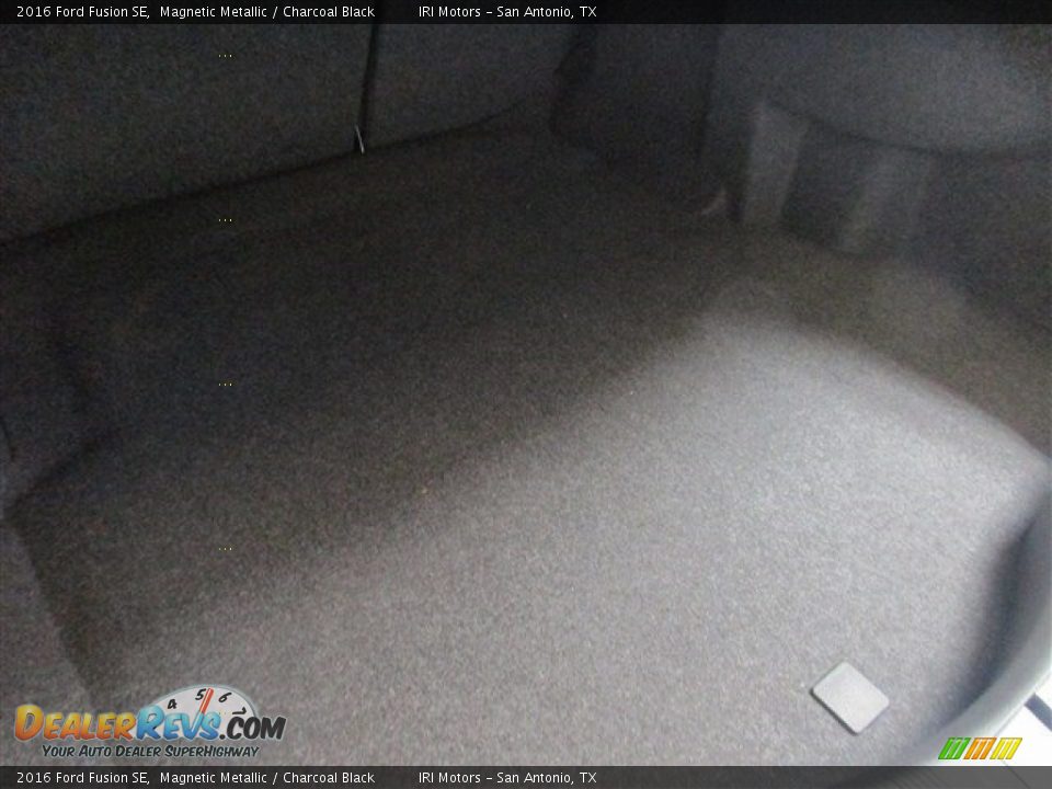 2016 Ford Fusion SE Magnetic Metallic / Charcoal Black Photo #10