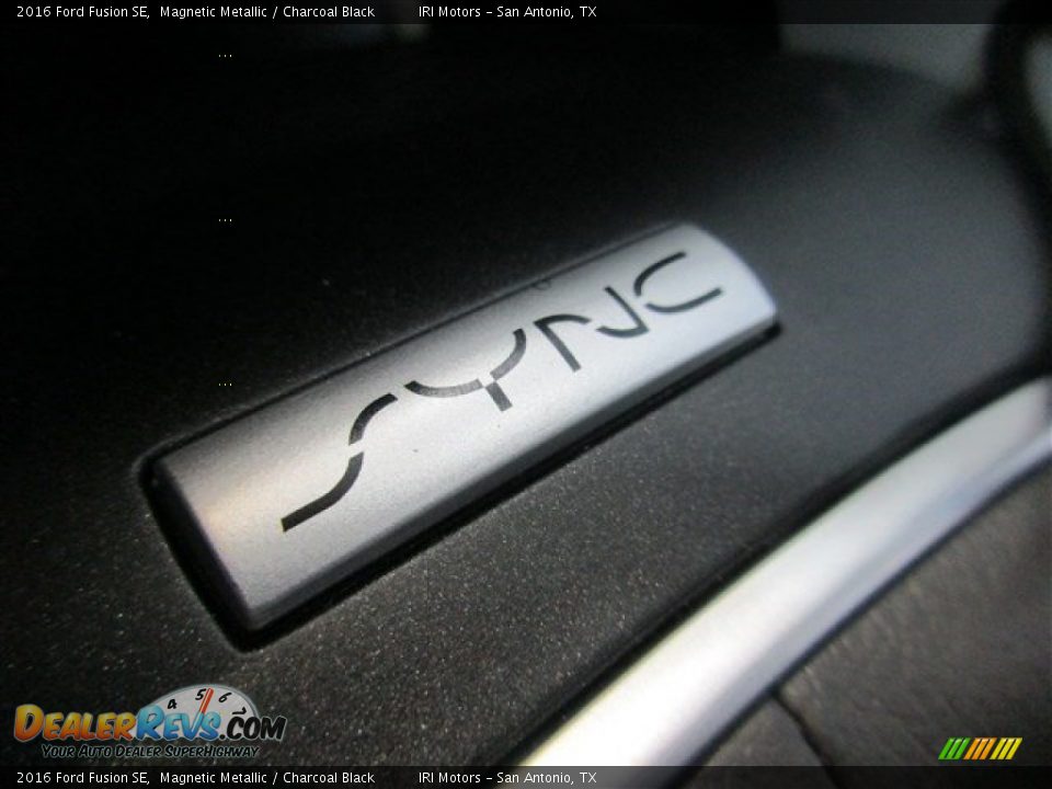 2016 Ford Fusion SE Magnetic Metallic / Charcoal Black Photo #15