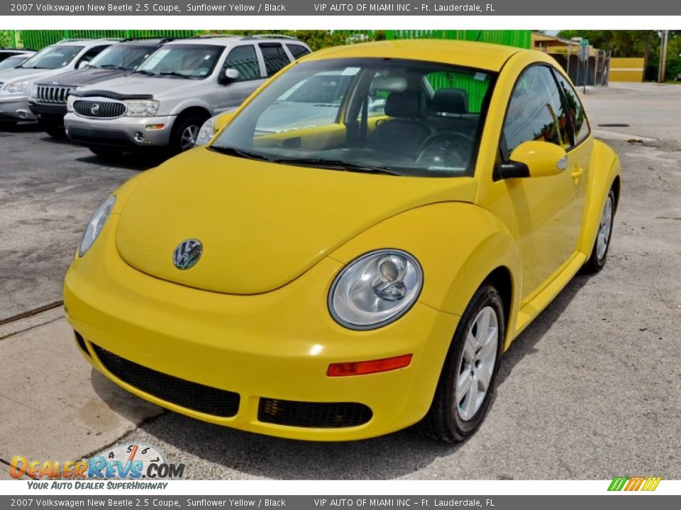 2007 Volkswagen New Beetle 2.5 Coupe Sunflower Yellow / Black Photo #4