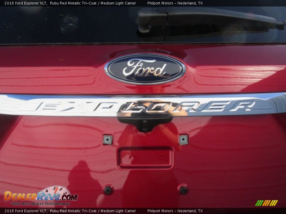 2016 Ford Explorer XLT Ruby Red Metallic Tri-Coat / Medium Light Camel Photo #14