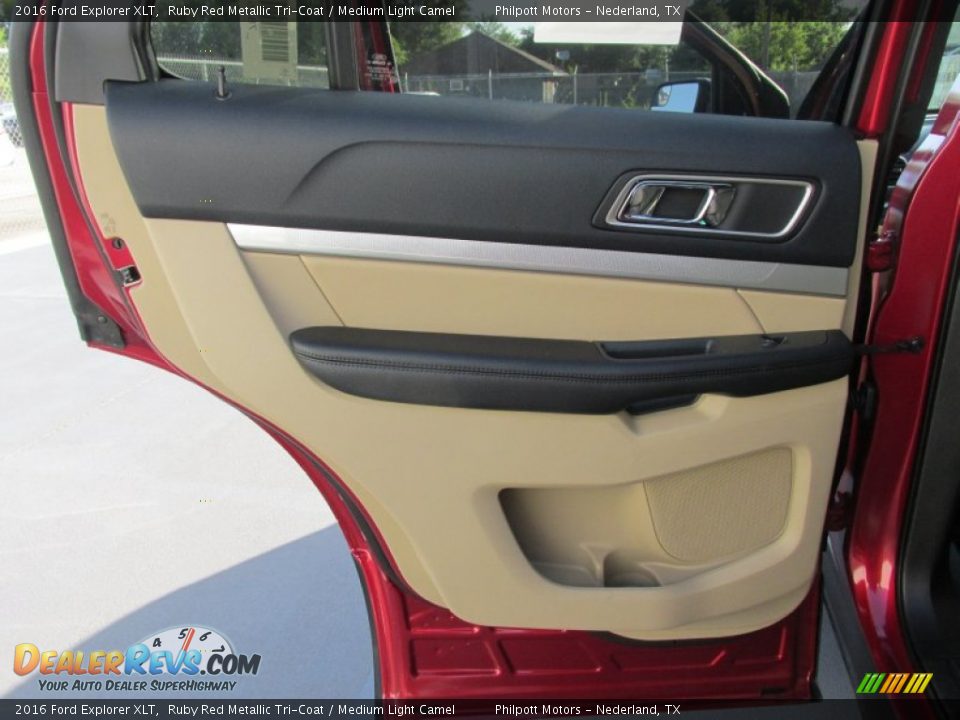 2016 Ford Explorer XLT Ruby Red Metallic Tri-Coat / Medium Light Camel Photo #20