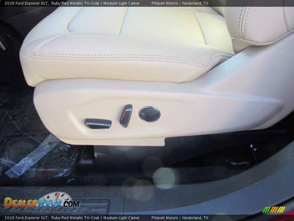 2016 Ford Explorer XLT Ruby Red Metallic Tri-Coat / Medium Light Camel Photo #25