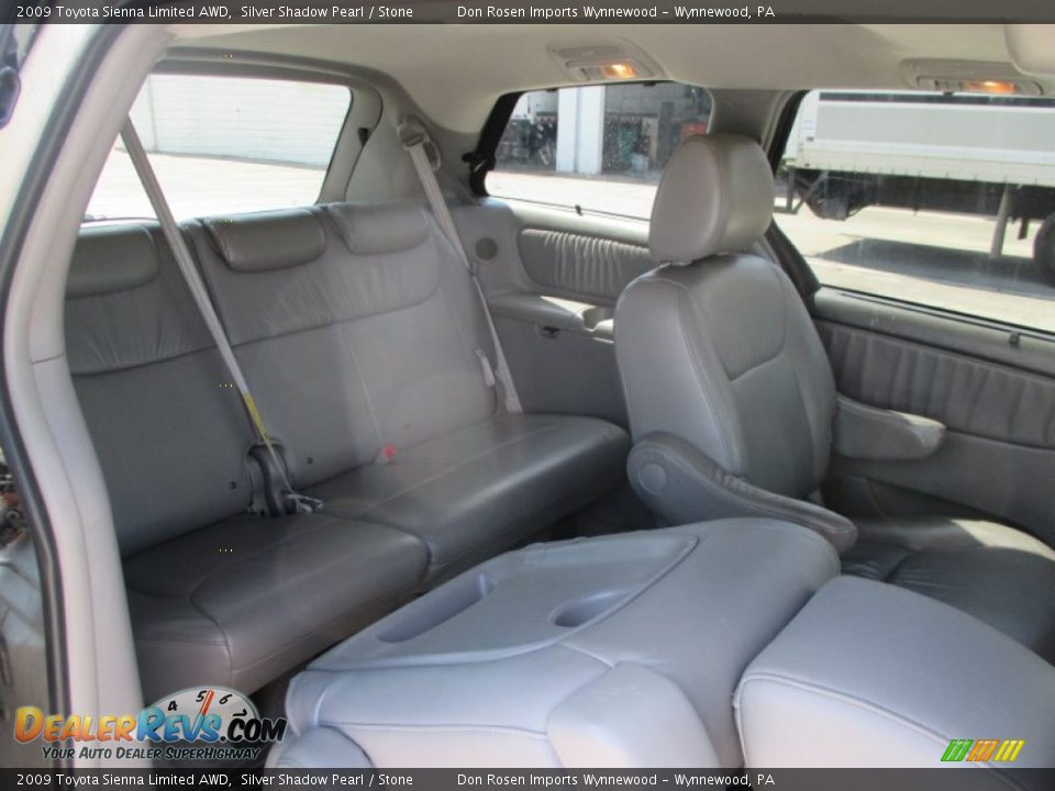 2009 Toyota Sienna Limited AWD Silver Shadow Pearl / Stone Photo #12