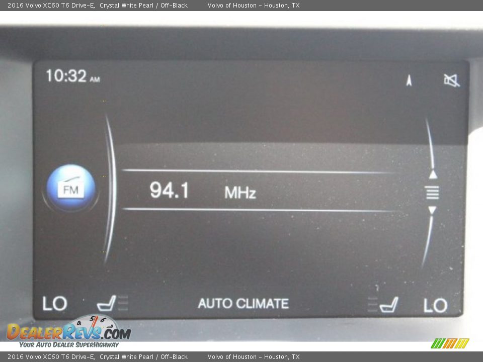 2016 Volvo XC60 T6 Drive-E Crystal White Pearl / Off-Black Photo #19