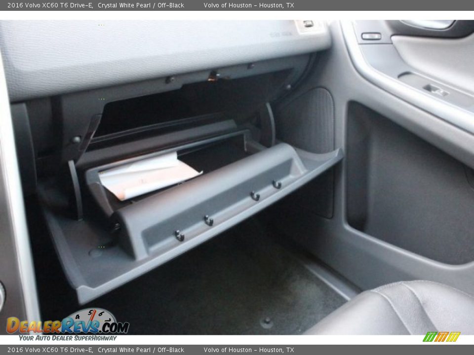 2016 Volvo XC60 T6 Drive-E Crystal White Pearl / Off-Black Photo #20