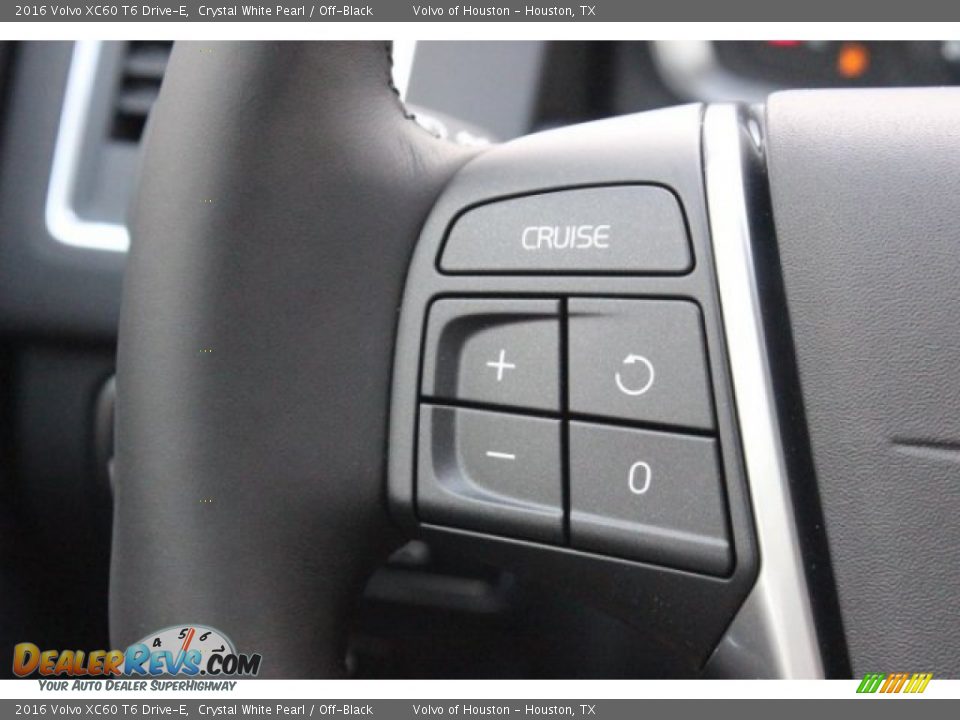 2016 Volvo XC60 T6 Drive-E Crystal White Pearl / Off-Black Photo #23