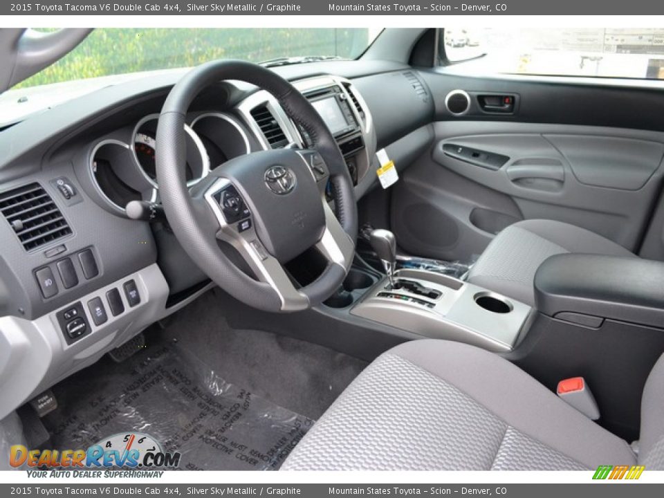 2015 Toyota Tacoma V6 Double Cab 4x4 Silver Sky Metallic / Graphite Photo #5