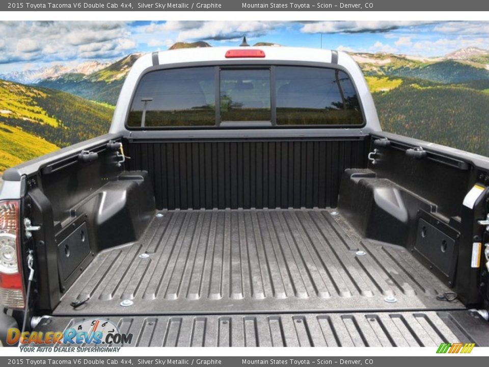2015 Toyota Tacoma V6 Double Cab 4x4 Silver Sky Metallic / Graphite Photo #8