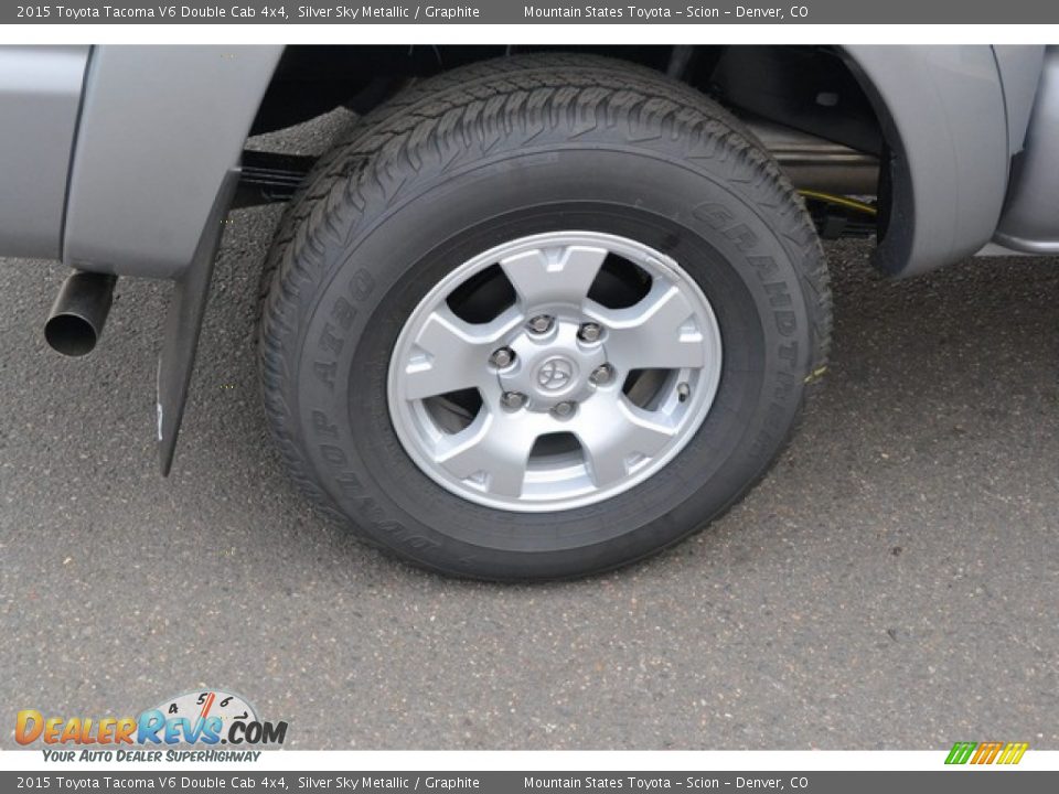 2015 Toyota Tacoma V6 Double Cab 4x4 Silver Sky Metallic / Graphite Photo #9