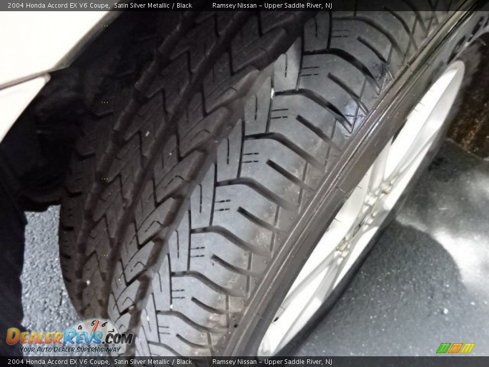 2004 Honda Accord EX V6 Coupe Satin Silver Metallic / Black Photo #10