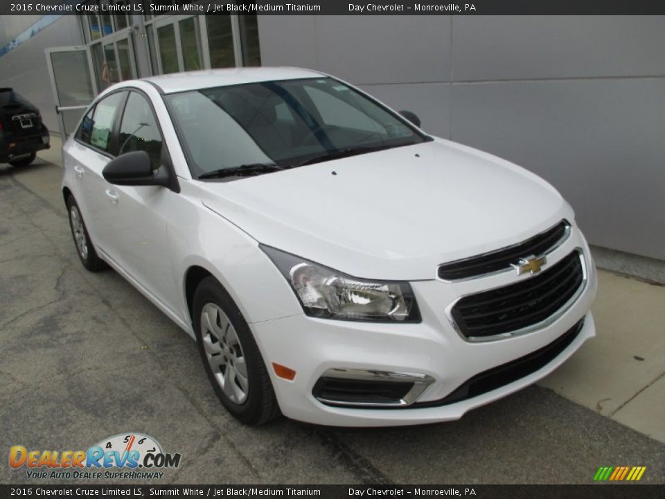 2016 Chevrolet Cruze Limited LS Summit White / Jet Black/Medium Titanium Photo #10