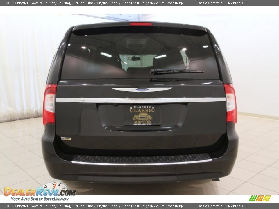 2014 Chrysler Town & Country Touring Brilliant Black Crystal Pearl / Dark Frost Beige/Medium Frost Beige Photo #14