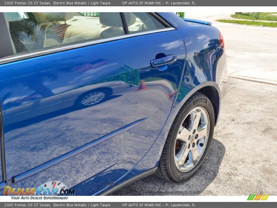 2005 Pontiac G6 GT Sedan Electric Blue Metallic / Light Taupe Photo #11