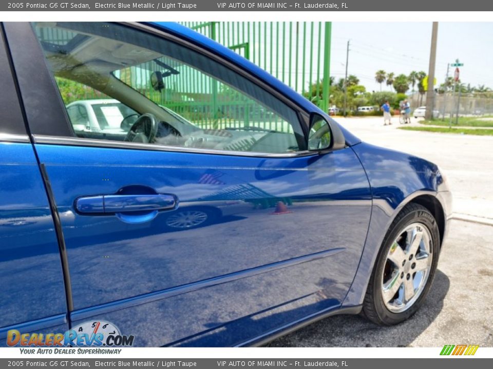 2005 Pontiac G6 GT Sedan Electric Blue Metallic / Light Taupe Photo #35
