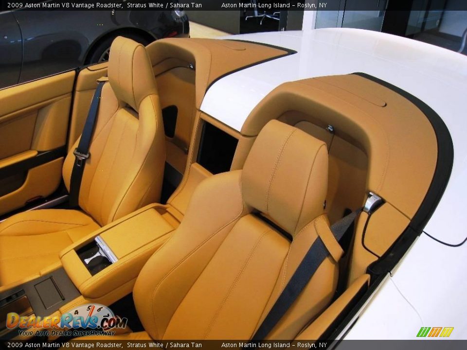 2009 Aston Martin V8 Vantage Roadster Stratus White / Sahara Tan Photo #6