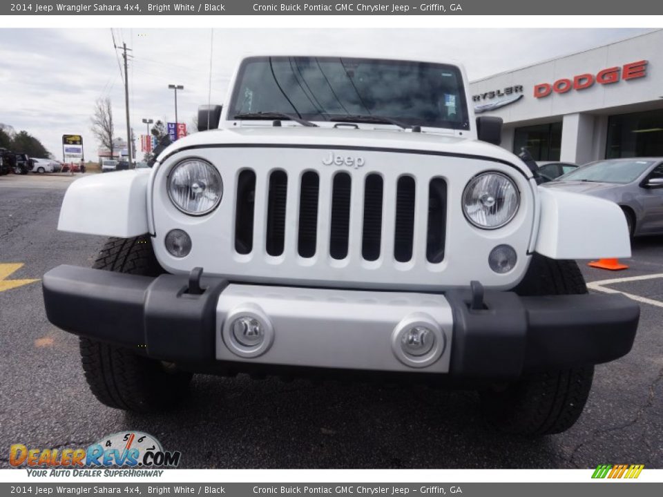 2014 Jeep Wrangler Sahara 4x4 Bright White / Black Photo #2