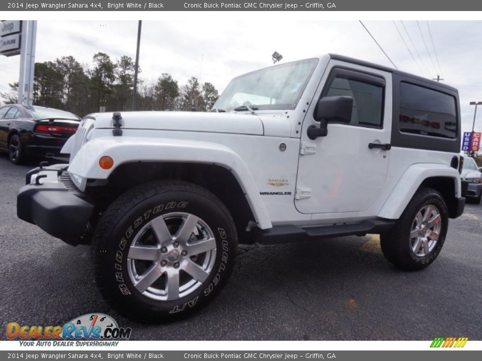 2014 Jeep Wrangler Sahara 4x4 Bright White / Black Photo #3