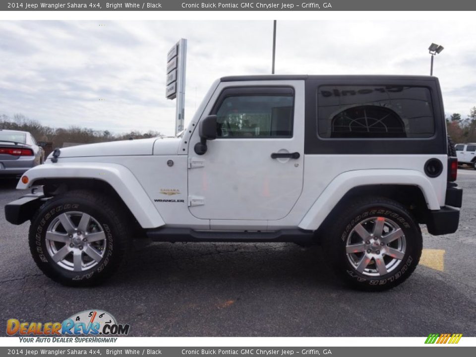 2014 Jeep Wrangler Sahara 4x4 Bright White / Black Photo #4