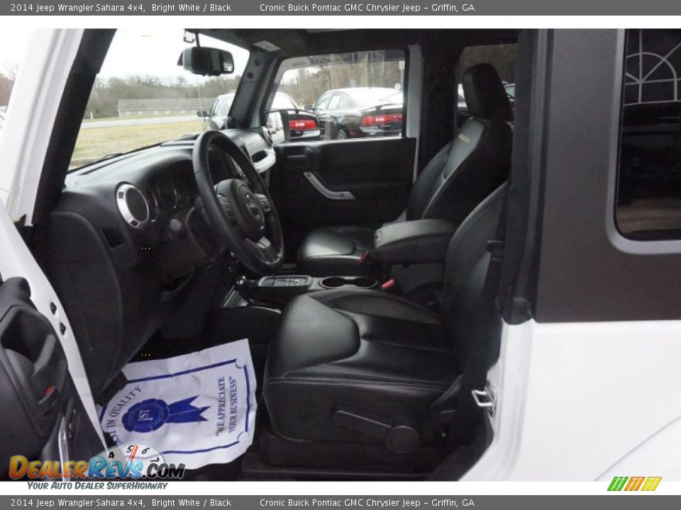 2014 Jeep Wrangler Sahara 4x4 Bright White / Black Photo #9