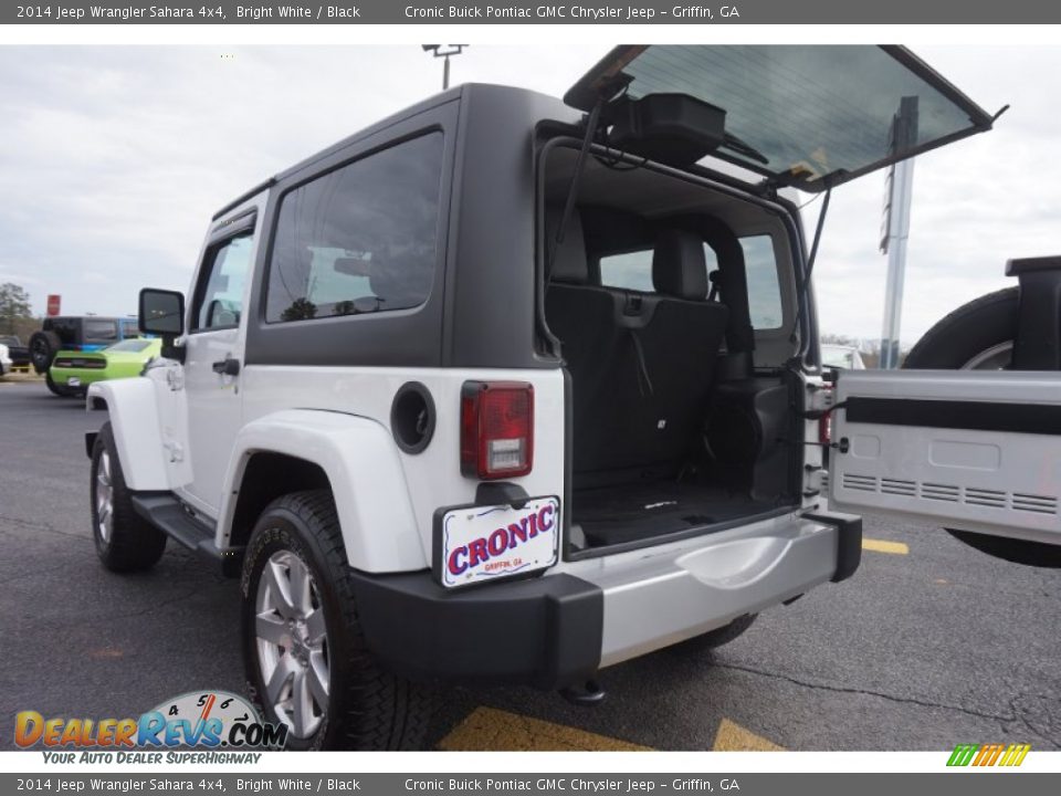 2014 Jeep Wrangler Sahara 4x4 Bright White / Black Photo #15