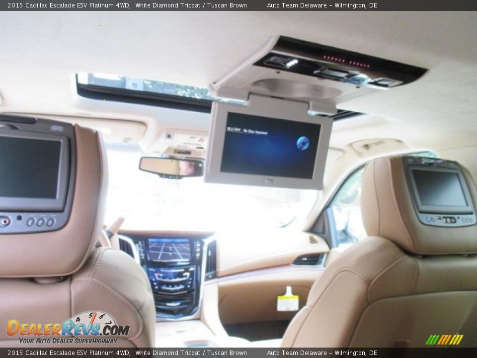 Entertainment System of 2015 Cadillac Escalade ESV Platinum 4WD Photo #20