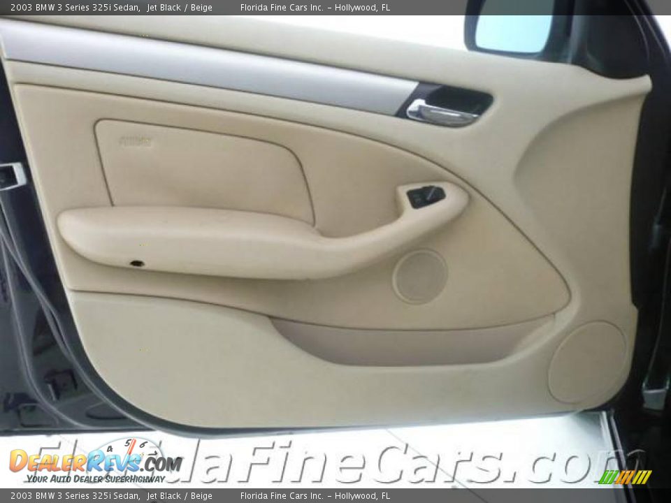 2003 BMW 3 Series 325i Sedan Jet Black / Beige Photo #10