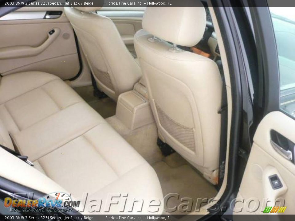 2003 BMW 3 Series 325i Sedan Jet Black / Beige Photo #13