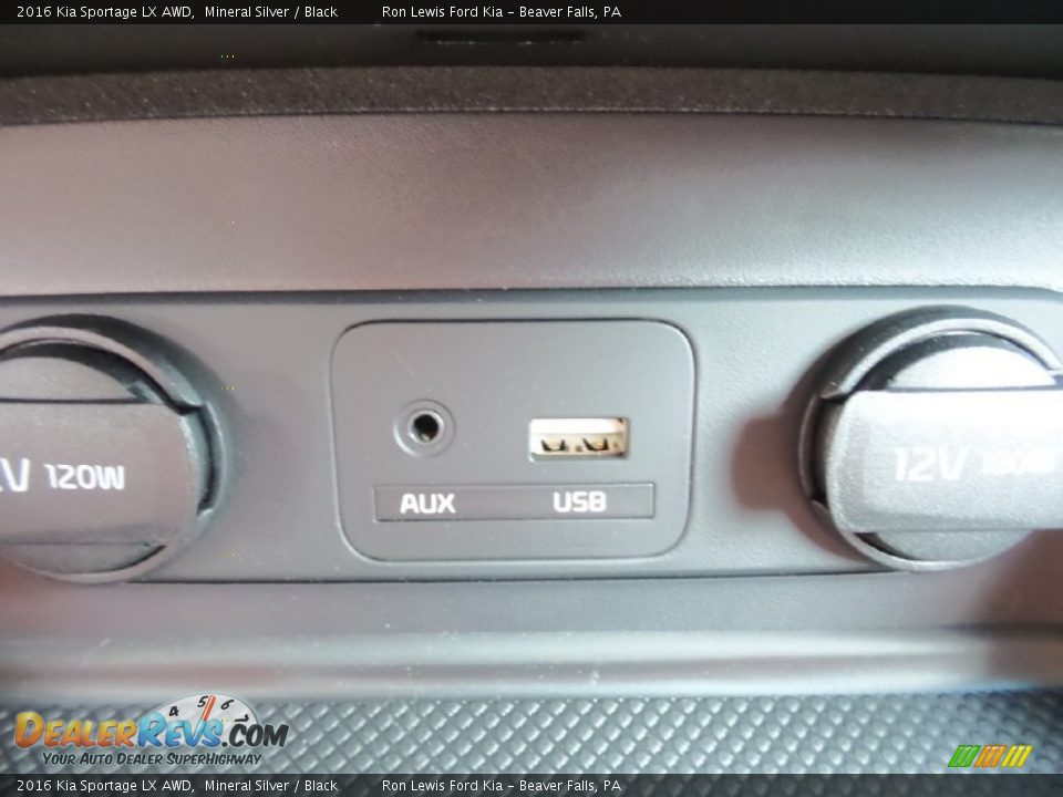 Controls of 2016 Kia Sportage LX AWD Photo #17