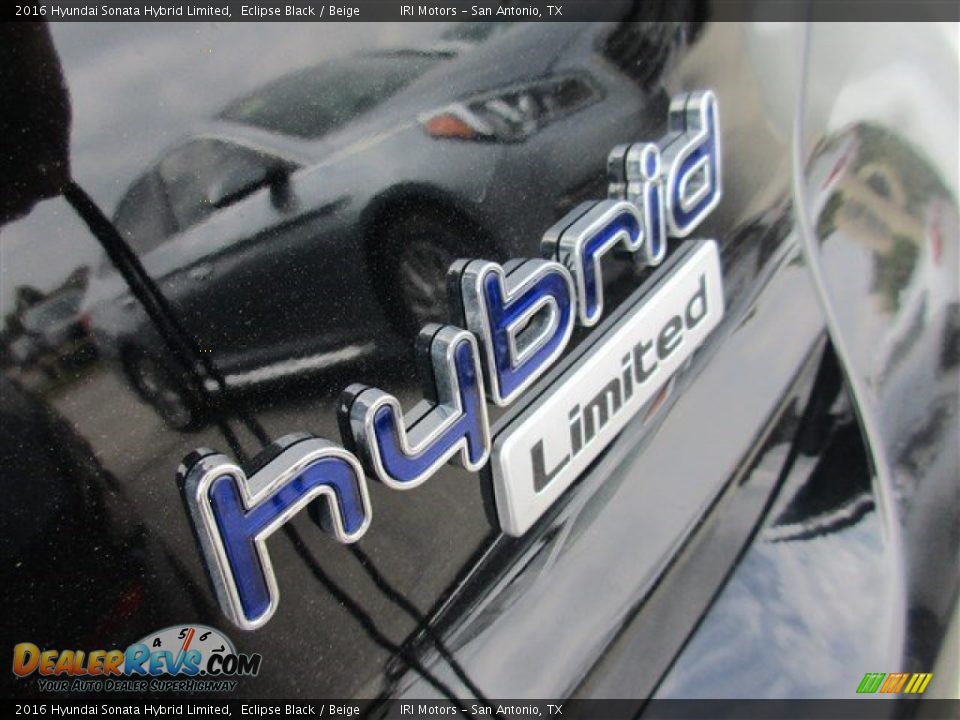 2016 Hyundai Sonata Hybrid Limited Eclipse Black / Beige Photo #7