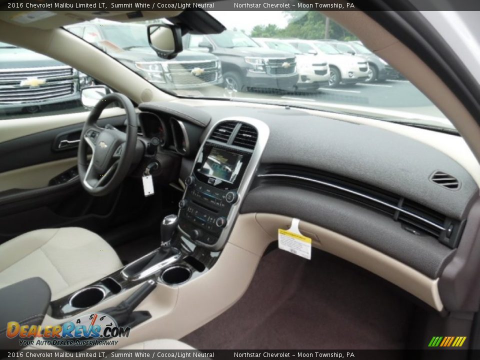 Dashboard of 2016 Chevrolet Malibu Limited LT Photo #3