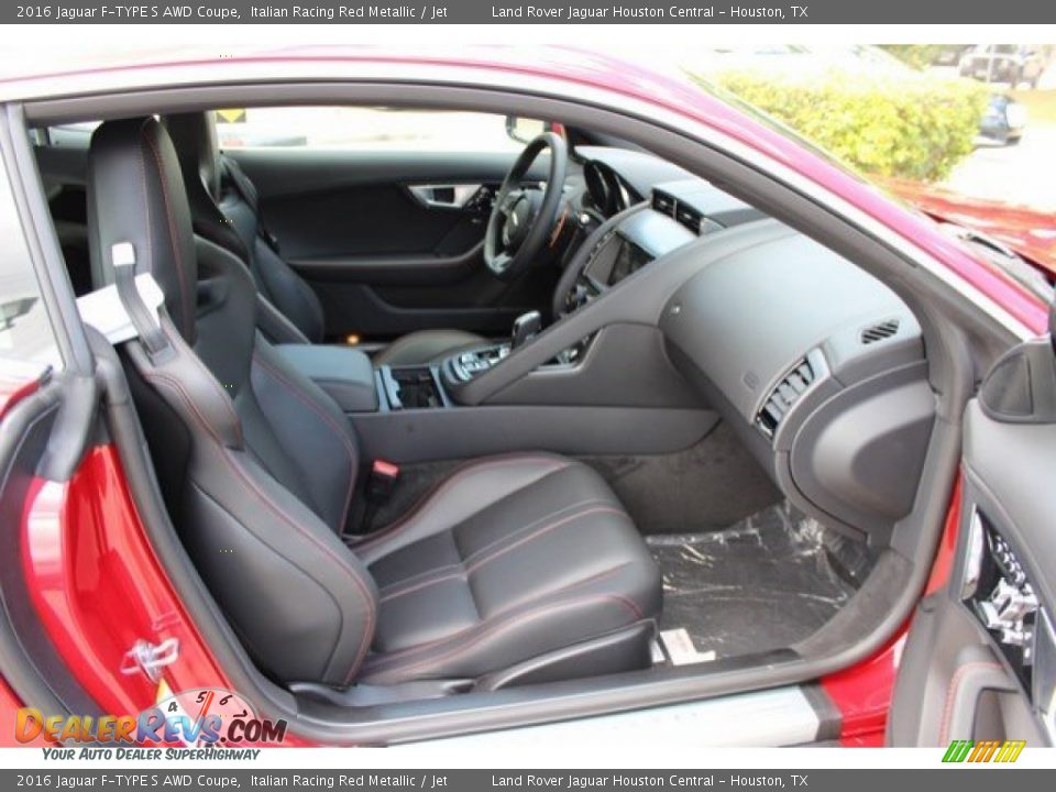 Front Seat of 2016 Jaguar F-TYPE S AWD Coupe Photo #4