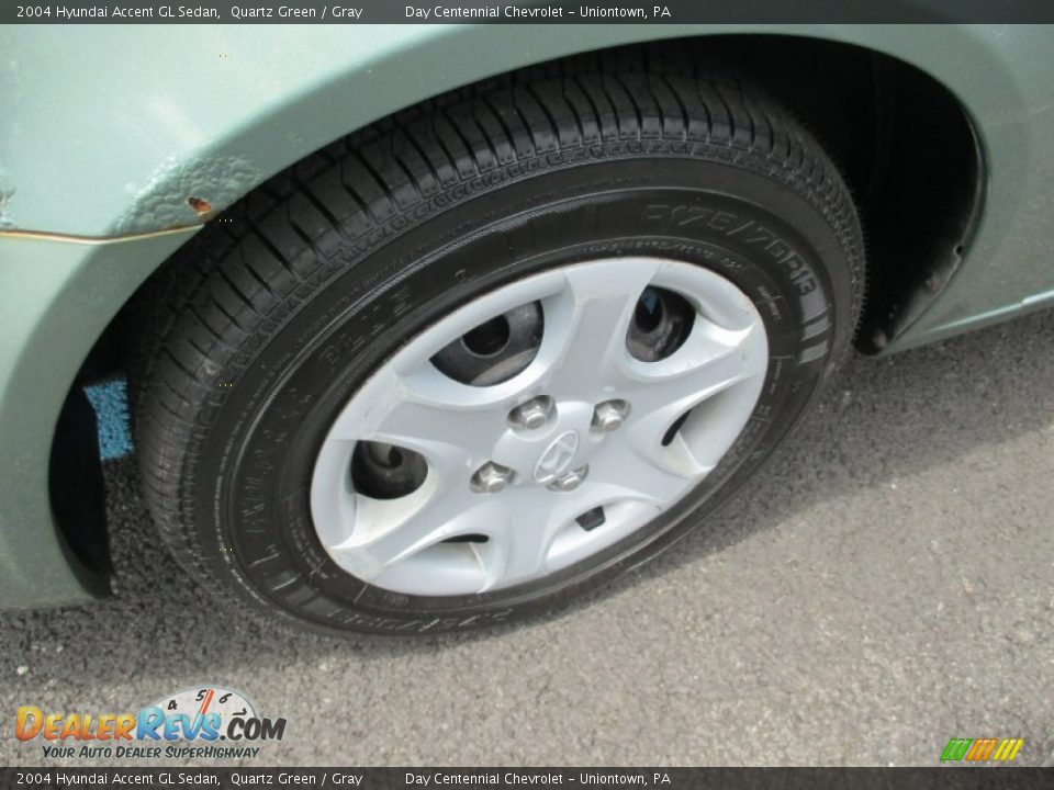 2004 Hyundai Accent GL Sedan Quartz Green / Gray Photo #15