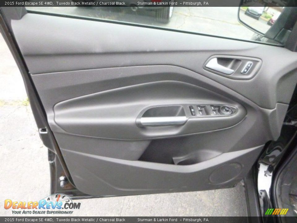 2015 Ford Escape SE 4WD Tuxedo Black Metallic / Charcoal Black Photo #10