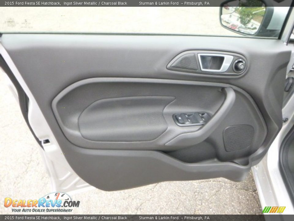 2015 Ford Fiesta SE Hatchback Ingot Silver Metallic / Charcoal Black Photo #10
