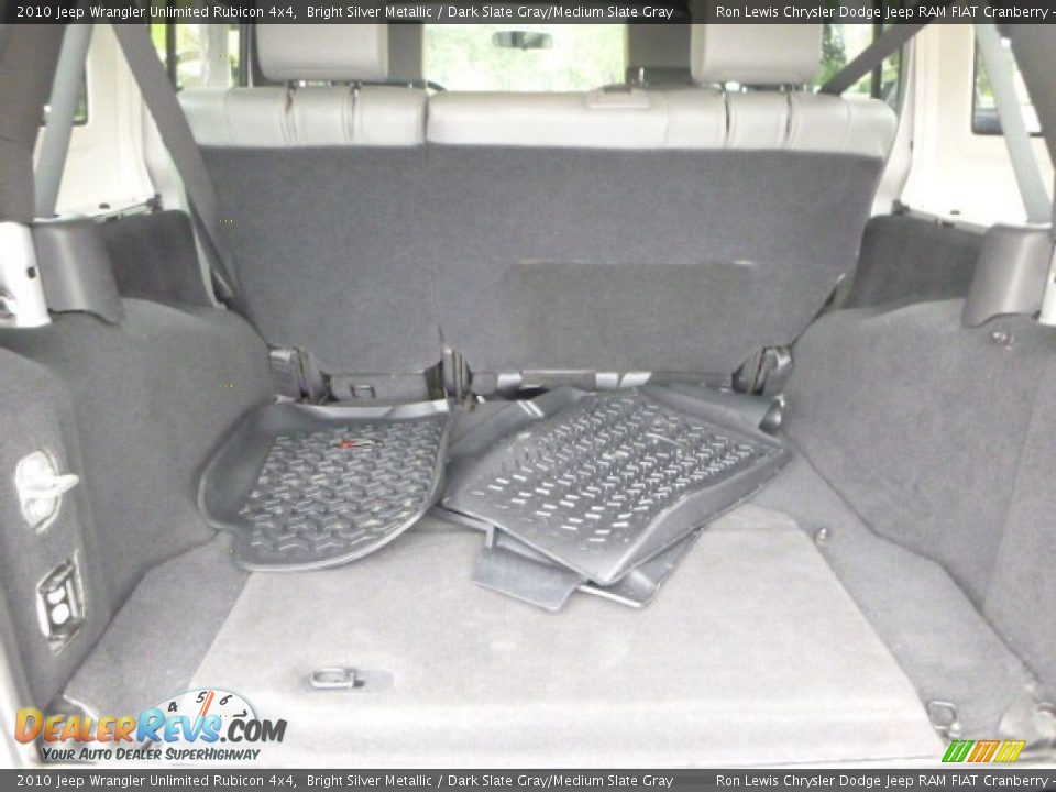 2010 Jeep Wrangler Unlimited Rubicon 4x4 Bright Silver Metallic / Dark Slate Gray/Medium Slate Gray Photo #11
