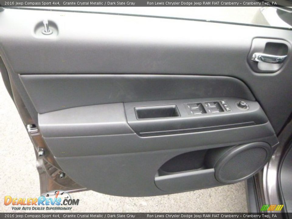 2016 Jeep Compass Sport 4x4 Granite Crystal Metallic / Dark Slate Gray Photo #16