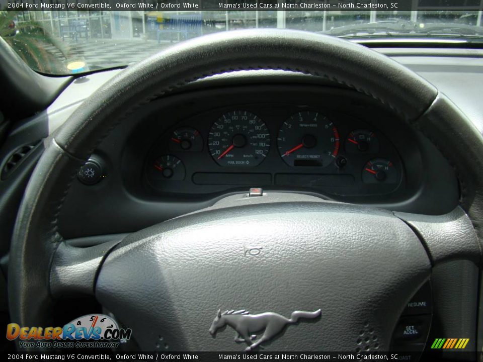 2004 Ford Mustang V6 Convertible Oxford White / Oxford White Photo #13