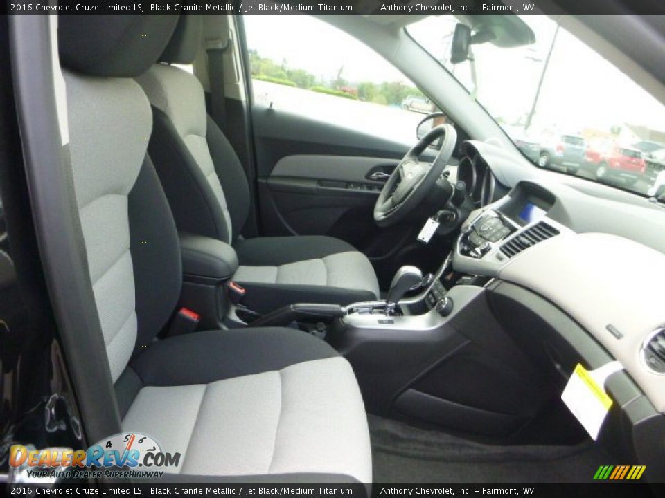 2016 Chevrolet Cruze Limited LS Black Granite Metallic / Jet Black/Medium Titanium Photo #4