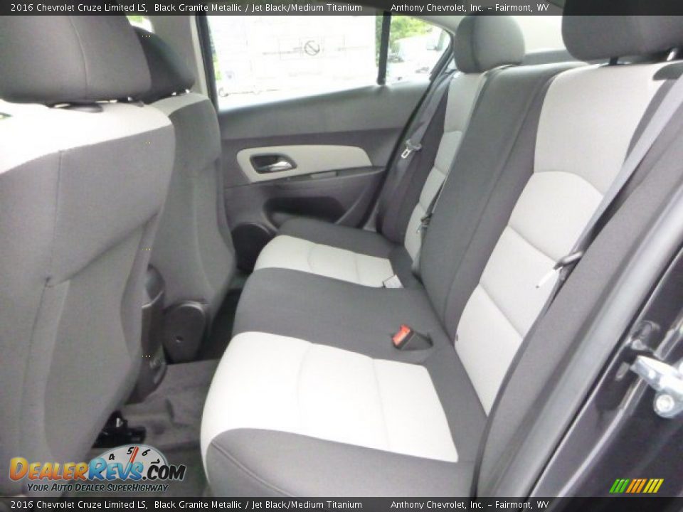 2016 Chevrolet Cruze Limited LS Black Granite Metallic / Jet Black/Medium Titanium Photo #10