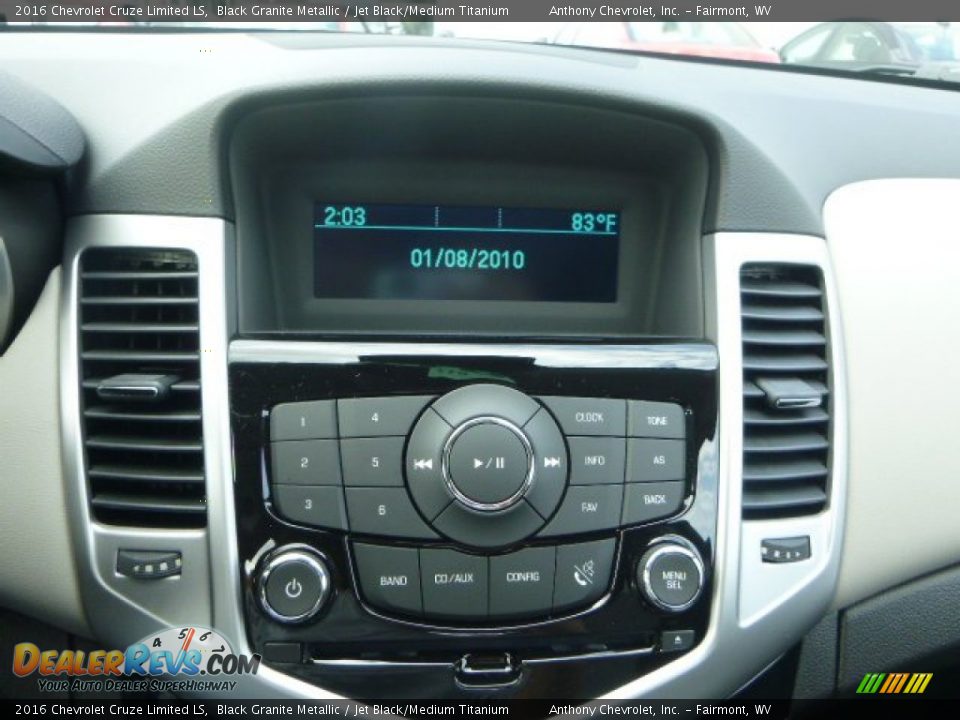 2016 Chevrolet Cruze Limited LS Black Granite Metallic / Jet Black/Medium Titanium Photo #17