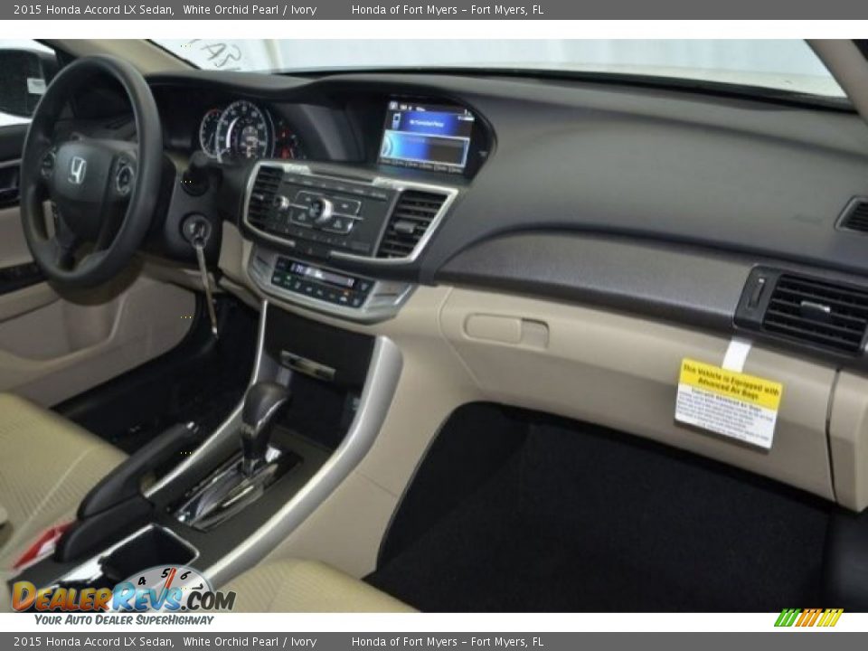 2015 Honda Accord LX Sedan White Orchid Pearl / Ivory Photo #23