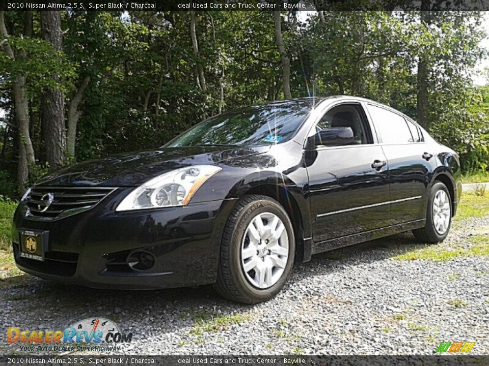 2010 Nissan Altima 2.5 S Super Black / Charcoal Photo #1